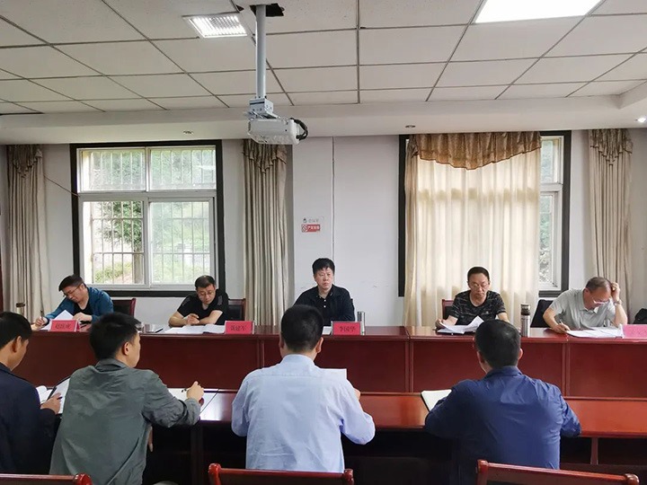 【简讯】省能源局煤炭处一级调研员李国华一行赴四角地煤矿检查指导事情、曲煤焦化公司开展“七一”活动、镇雄煤业开展庆“七一”活动