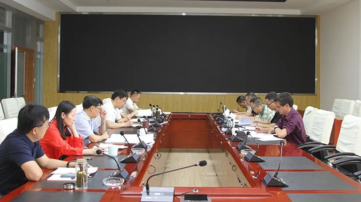 云煤（esball世博）集团党委开展民主生涯会专题理论中心组学习