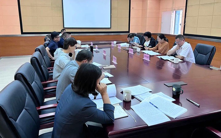 云煤（esball世博）集团党委委员、财务总监莫晓丹到云煤矿业调研