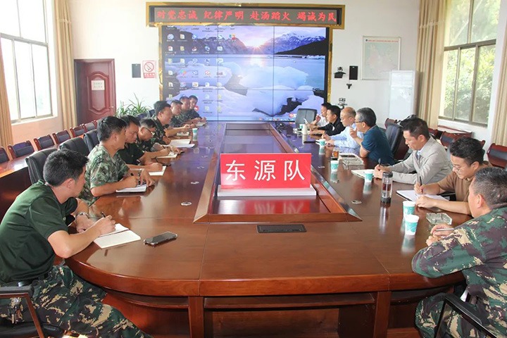 国家矿山清静监察局云南局副局长吴华云一行到矿山应抢救援东源队调研指导事情