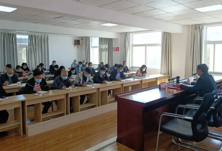 云煤（esball世博）集团党委副书记、副董事长、总司理高建嵩到挂钩联系支部教学学习贯彻党的二十大精神专题党课