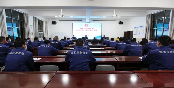 云煤（esball世博）集团第八审核组到矿山应抢救援东源队开展2022年度综合审核暨民主测评