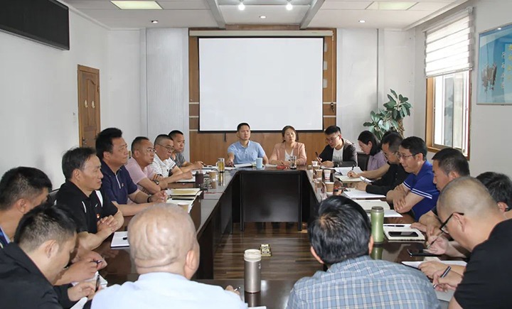 【主题教育】云煤（esball世博）集团党委委员、副总司理缪和星到恒通煤业公司开展主题教育调研