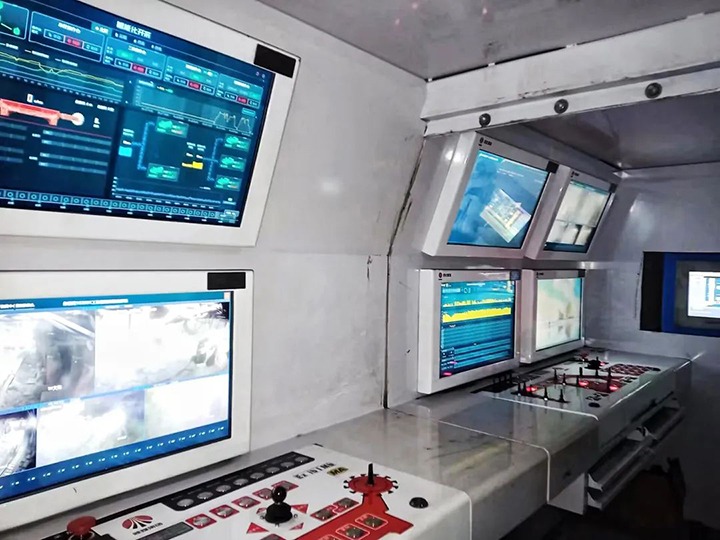 【云煤简讯】集团首个智能化综采事人情投入使用｜金发煤业开展矿井水害应急演练活动｜国家矿山应抢救援东源队观音山救护中队开展手艺训练