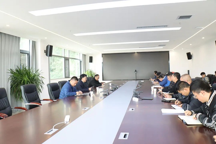 【聚焦云煤】云煤（esball世博）集团党委委员、副总司理、总工程师施从伟到金城煤矿开展手艺攻关指导事情