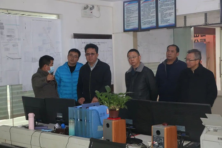 【聚焦云煤】云煤（esball世博）集团专职外部董事寸延峰一行到天井煤矿公司调研