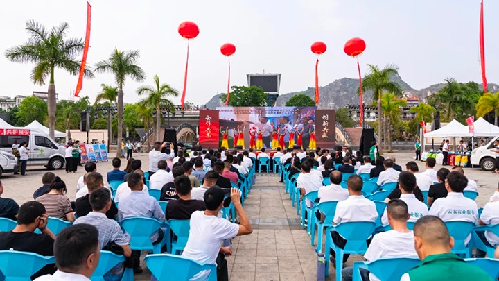 【聚焦云煤】云南解化与文山供销携手相助 竖起企地相助新标杆