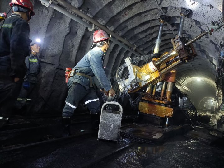 深化“三精治理”，，，，，，赋能企业提质增效